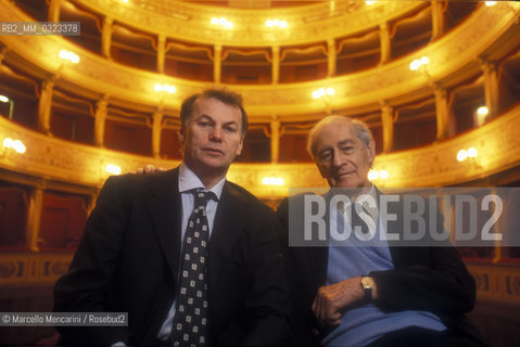 Spoleto (Perugia), Festival of Two Worlds 1999. Francis Menotti (born Francis Phelan) and his adoptive father Gian Carlo Menotti, composer and founder of the festival, in the Caio Melisso Theater / Spoleto (Perugia), Festival dei due mondi 1999. Francis Menotti (nato Francis Phelan) con suo padre adottivo Gian Carlo Menotti, compositore e fondatore del festival, nel Teatro Caio Melisso - ©Marcello Mencarini/Rosebud2