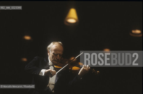 Venice, 1983. Volinist Yehudi Menuhin performing before receiving the Una Vita per la Musica Award (A Life in Music Award) / Il violinista Yehudi Menuhin in concerto prima di ricevere il premio Una vita per la musica - ©Marcello Mencarini/Rosebud2