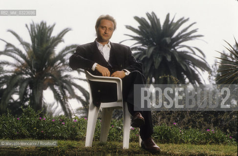 Sanremo Music festival 1991. Italian pop singer Amedeo Minghi, in competition with his song Nené / Festival di Sanremo 1991. Il cantante Amedeo Minghi al Festival con la canzone Nené - ©Marcello Mencarini/Rosebud2