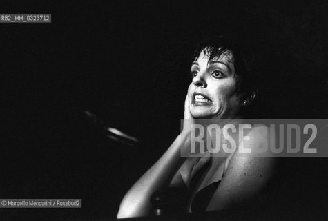 American singer and actress Liza Minnelli performing (about 1985) / Lattrice e cantante Liza Minnelli durante uno spettacolo (1985 circa) - ©Marcello Mencarini/Rosebud2