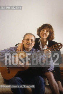 Italian pop singer Domenico Modugno and his wife Franca Gandolfi (about 1990) / Il cantante Domenico Modugno con la moglie Franca Gandolfi (1990 circa) - ©Marcello Mencarini/Rosebud2