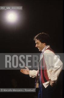 Rome, Teatro Sistina, 1981. Actor Enrico Montesano performing in Bravo! by Garinei & Giovannini / Roma, Teatro Sistina, 1981. Lattore Enrico Montesano in Bravo! di Garinei e Giovannini - ©Marcello Mencarini/Rosebud2