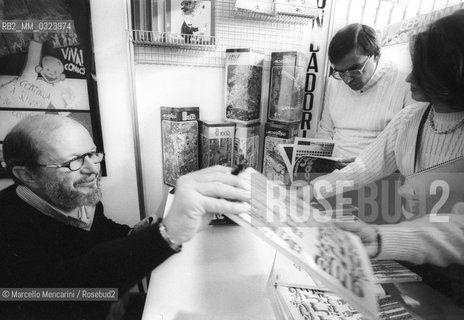 Argentinian cartoonist Guillermo Mordillo at Lucca Comics 1984 / Il disegnatore di fumetti Guillermo Mordillo Salone del Fumetto di Lucca 1984 - ©Marcello Mencarini/Rosebud2