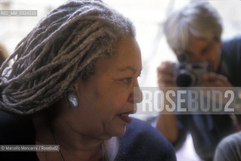 Mantua Literature Festival  1999. American writer Toni Morrison / Mantova, 1999. La scrittrice americana Toni Morrison - ©Marcello Mencarini/Rosebud2