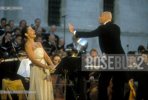 Spoleto Festival of Two Worlds, July 16, 2000. Actress Chiara Muti, narrator voice in the closing show of the Festival (Joan of Arc at the Stake by Arthur Honeger), conductor Paolo Carignani / Festival dei due Mondi di Spoleto, 16 luglio 2000. Lattrice Chiara Muti, voce recitante nello spettacolo di chiusura del Festival (Giovanna DArco al rogo di Arthur Honeger), direttore dorchestra Paolo Carignani - ©Marcello Mencarini/Rosebud2