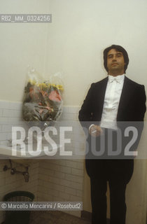 Florence, about 1980. Italian conductor Riccardo Muti in his dressing Room in the Teatro Comunale / Firenze, 1980 circa. Il direttore dorchestra Riccardo Muti nel suo camerino nel Teatro Comunale - ©Marcello Mencarini/Rosebud2