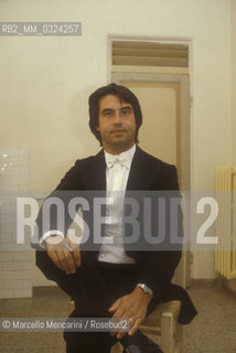 Florence, about 1980. Italian conductor Riccardo Muti in his dressing Room in the Teatro Comunale / Firenze, 1980 circa. Il direttore dorchestra Riccardo Muti nel suo camerino nel Teatro Comunale - ©Marcello Mencarini/Rosebud2