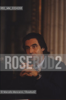 Music conductor Riccardo Muti during a press-conference (about 1983) / Il direttore dorchestra Riccardo Muti durante una conferenza stampa (1983 circa) - ©Marcello Mencarini/Rosebud2