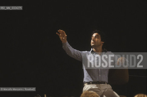 Italian music conductor Riccardo Muti during a rehearsal (about 1983) / Il direttore dorchestra Riccardo Muti durante una prova (1983 circa) - ©Marcello Mencarini/Rosebud2