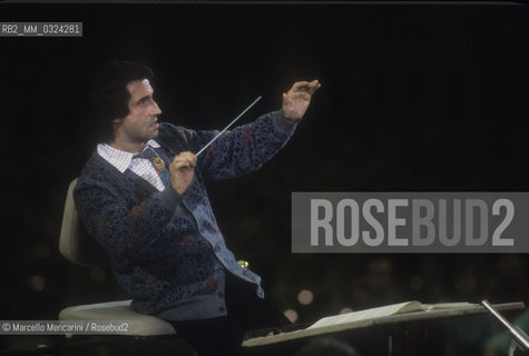 Italian music conductor Riccardo Muti during a rehearsal (about 1985) / Il direttore dorchestra Riccardo Muti durante una prova (1985 circa) - ©Marcello Mencarini/Rosebud2