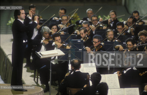 Vatican City, Rome 1986. Concert in the Nervi Hall with the RAI Orchestra conducted by Riccardo Muti  / Città del Vaticano, Roma 1986. Concerto in Sala Nervi con lOrchestra RAI diretta da Riccardo Muti - ©Marcello Mencarini/Rosebud2