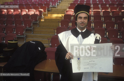 University of Bologna 28-05-1991. Music conductor Riccardo Muti receiving the honorary degree  / Università di Bologna 28-05-1991. Il direttore dorchestra Riccardo Muti riceve la laurea ad honorem - ©Marcello Mencarini/Rosebud2