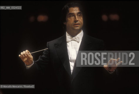 Venice, 1995. Conductor Riccardo Muti performing at La Fenice Theater / Venezia, 1995. Il direttore dorchestra Riccardo Muti durante un concerto al Teatro La Fenice - ©Marcello Mencarini/Rosebud2