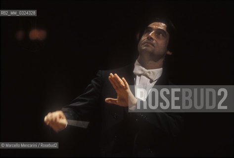 Venice, 1995. Conductor Riccardo Muti performing at La Fenice Theater / Venezia, 1995. Il direttore dorchestra Riccardo Muti durante un concerto al Teatro La Fenice - ©Marcello Mencarini/Rosebud2