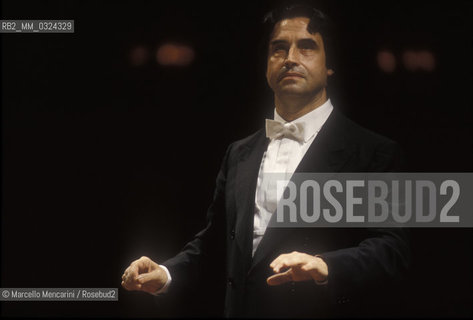 Venice, 1995. Conductor Riccardo Muti performing at La Fenice Theater / Venezia, 1995. Il direttore dorchestra Riccardo Muti durante un concerto al Teatro La Fenice - ©Marcello Mencarini/Rosebud2