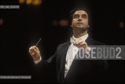 Venice, 1995. Conductor Riccardo Muti performing at La Fenice Theater / Venezia, 1995. Il direttore dorchestra Riccardo Muti durante un concerto al Teatro La Fenice - ©Marcello Mencarini/Rosebud2