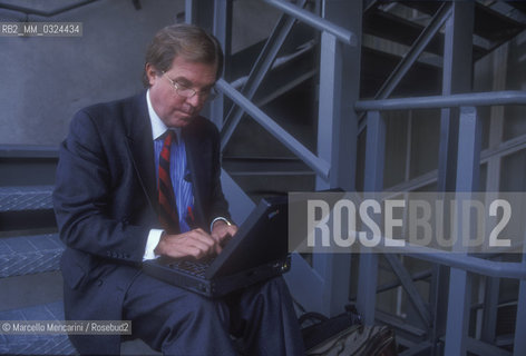 Milan, 1998. Nicholas Negroponte, founder and Chairman Emeritus of Massachusetts Institute of Technologys Media Lab / Milano 1998. Nicholas Negroponte, fondatore e Presidente emerito del Massachusetts Institute of Technology Media Lab - ©Marcello Mencarini/Rosebud2