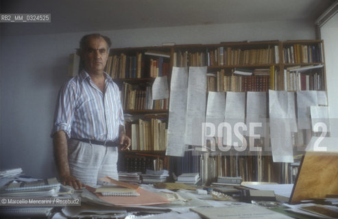 Venice, 1979. Italian composer Luigi Nono in his house / Venezia, 1979. Il compositore Luigi Nono nella sua casa - ©Marcello Mencarini/Rosebud2