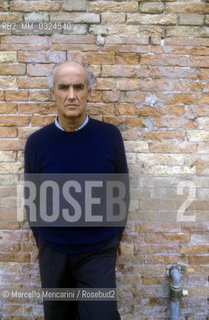 Venice, 1988. Italian composer Luigi Nono in his house / Venezia, 1988. Il compositore Luigi Nono nella sua casa - ©Marcello Mencarini/Rosebud2