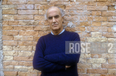 Venice, 1988. Italian composer Luigi Nono in his house / Venezia, 1988. Il compositore Luigi Nono nella sua casa - ©Marcello Mencarini/Rosebud2