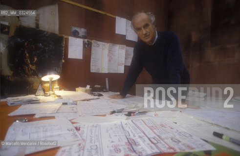 Venice, 1988. Italian composer Luigi Nono in his house / Venezia, 1988. Il compositore Luigi Nono nella sua casa - ©Marcello Mencarini/Rosebud2