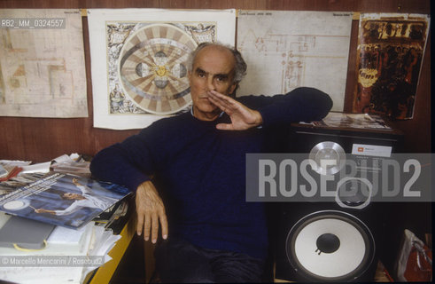 Venice, 1988. Italian composer Luigi Nono in his house / Venezia, 1988. Il compositore Luigi Nono nella sua casa - ©Marcello Mencarini/Rosebud2