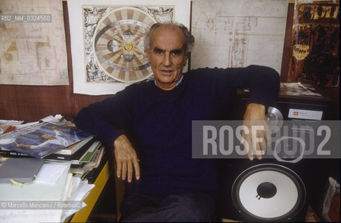 Venice, 1988. Italian composer Luigi Nono in his house / Venezia, 1988. Il compositore Luigi Nono nella sua casa - ©Marcello Mencarini/Rosebud2