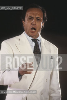 Ariccia (Rome), 1993. Italian opera singer baritone Leo Nucci performing / Ariccia (Roma), 1993. Il baritono Leo Nucci in concerto - ©Marcello Mencarini/Rosebud2