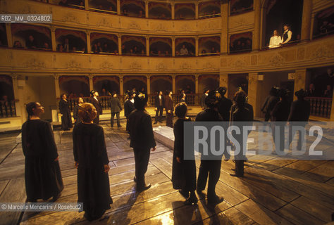 Florence, Goldoni Theater, 1998. Staging of the opera Orfeo e Euridice by Claudio Monteverdi, directed by Luca Ronconi / Firenze, Teatro Goldoni, 1998. Messa in scena dellopera Orfeo e Euridice di Claudio Monteverdi, regia di Luca Ronconi - ©Marcello Mencarini/Rosebud2