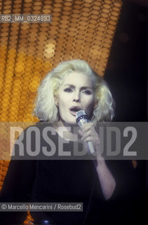 Sanremo Music Festival 1984. Anna Oxa sings Non scendo (ranked seventh) / Festival di Sanremo 1984. Anna Oxa canta Non scendo (settima classificata) - ©Marcello Mencarini/Rosebud2