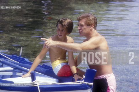 Actor Ugo pagliai and his son, 1986 / lattore Ugo pagliai con il figlio, 1986 - ©Marcello Mencarini/Rosebud2