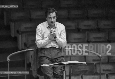 Rome, 1981. Italian conductor Marcello Panni during a rehearsal / Roma, 1981. Il direttore dorchestra Marcello Panni durante una prova - ©Marcello Mencarini/Rosebud2