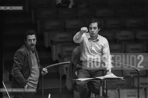 Rome, 1981. Italian conductor Marcello Panni during a rehearsal / Roma, 1981. Il direttore dorchestra Marcello Panni durante una prova - ©Marcello Mencarini/Rosebud2