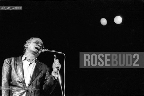 Italian singer-songwriter Gino Paoli performing (about 1985) / Il cantante Gino paoli in concerto (1985 circa) - ©Marcello Mencarini/Rosebud2