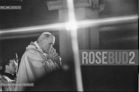 Vatican City, St. Peters Basilica, 1978. Pope John Paul II (Karol Wojtyla) during an Audience / Città del Vaticano, Basilica di San Pietro, 1978. Papa Giovanni Paolo II (Karol Wojtyla) durante unudienza - ©Marcello Mencarini/Rosebud2