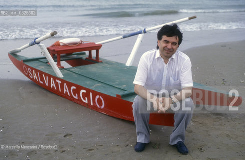 Rimini, 1993. Italian physician Walter Pasini, expert in Travel Medicine / Rimini, 1993. Il dottor Walter Pasini, esperto di medicina del turismo - ©Marcello Mencarini/Rosebud2