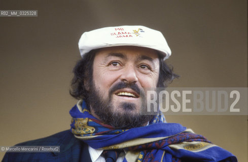 Rome, Piazza di Siena Fixdesign Show Jumping, 1987. Tenor Luciano Pavarotti / Roma, concorso ippico di Piazza di Siena, 1987. Il tenore Luciano Pavarotti - ©Marcello Mencarini/Rosebud2