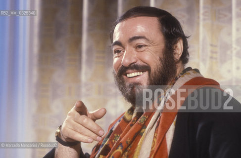 Milan, 1988. Tenor Luciano Pavarotti / Milano, 1988. Il tenore Luciano Pavarotti - ©Marcello Mencarini/Rosebud2