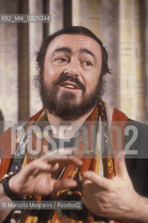 Milan, 1988. Tenor Luciano Pavarotti / Milano, 1988. Il tenore Luciano Pavarotti - ©Marcello Mencarini/Rosebud2