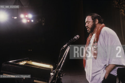 Sanremo Music Festival 1988. Tenor Luciano Pavarotti during a rehearsal / Festival di sanremo 1988. Il tenore Luciano Pavarotti durante una prova - ©Marcello Mencarini/Rosebud2