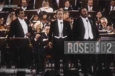 Rome, Caracalla Baths, 1990. The Three Tenors: Luciano Pavarotti, José Carreras and Placido Domingo performing / Roma, Terme di Caracalla, 1990. I tre Tenori: Luciano Pavarotti, José Carrers e Placido Domingoin concerto  - ©Marcello Mencarini/Rosebud2