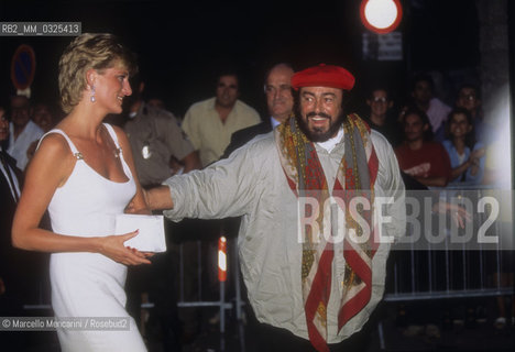 Modena, 12/09/1995, Pavarotti and Friends. Lady Diana Spencer princess of Wales and tenor Luciano Pavarotti / Modena, 12/09/1995. Pavarotti and Friends. Lady Diana Spencer e il tenore Luciano Pavarotti - ©Marcello Mencarini/Rosebud2