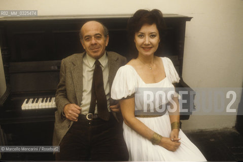 Rome, Olympic Theater, 1983. Italian composer Francesco Pennisi after the performing of his opera Descrizione dellisola ferdinandea (Description of the Ferdinandea Island) with the protagonist, British soprano Dorothy Dorow / Roma, Teatro Olimpico, 1983. Il compositore Francesco Pennisi dopo lesecuzione della sua opera Descrizione dellisola ferdinandea con la protagonista, il soprano Dorothy Dorow - ©Marcello Mencarini/Rosebud2