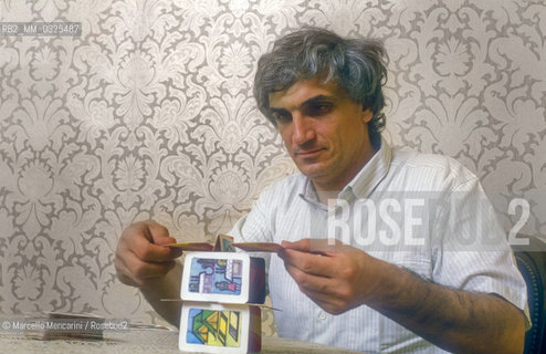 Italian game inventor Ennio Peres, about 1990 /  Linventore di giochi Ennio Peres, 1990 circa - ©Marcello Mencarini/Rosebud2