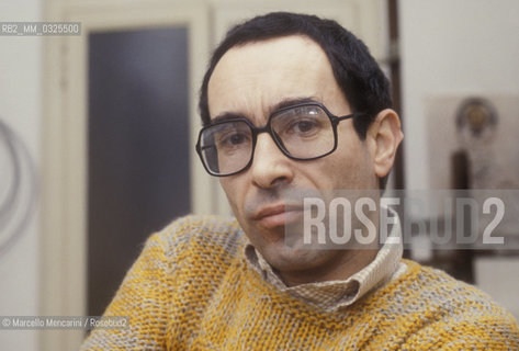 Milan, 1980. Italian cartoonist, caricaturist and illustrator Tullio Pericoli in his studio / Milano, 1980. Il disegnatore Tullio Pericoli nel suo studio - ©Marcello Mencarini/Rosebud2