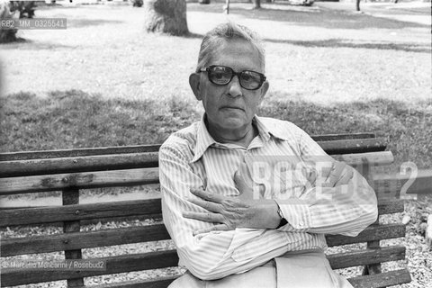 Rome, 1979. Italian composer Goffredo Petrassi on a bench at Villa Borghese / Roma, 1979. Il compositore Goffredo Petrassi su una panchina a villa Borghese - ©Marcello Mencarini/Rosebud2