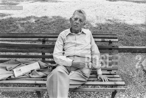 Rome, 1979. Italian composer Goffredo Petrassi on a bench at Villa Borghese / Roma, 1979. Il compositore Goffredo Petrassi su una panchina a villa Borghese - ©Marcello Mencarini/Rosebud2