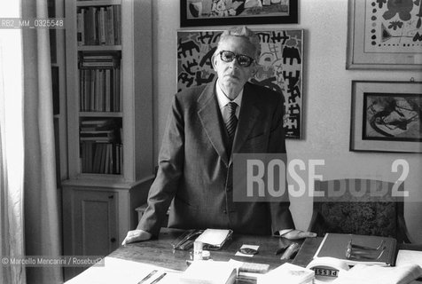 Rome, 1980. Italian composer Goffredo Petrassi in his home / Roma, 1980. Il compositore Goffredo Petrassi nella sua casa - ©Marcello Mencarini/Rosebud2