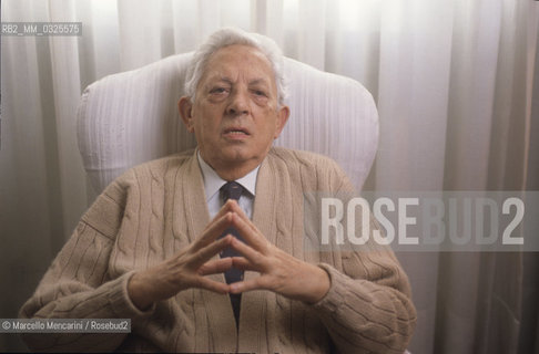 Rome, 1990. Italian composer Goffredo Petrassi in his home / Roma, 1990. Il compositore Goffredo Petrassi nella sua casa - ©Marcello Mencarini/Rosebud2