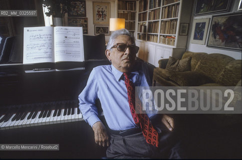 Rome, 1994. Italian composer Goffredo Petrassi in his home / Roma, 1994. Il compositore Goffredo Petrassi nella sua casa - ©Marcello Mencarini/Rosebud2